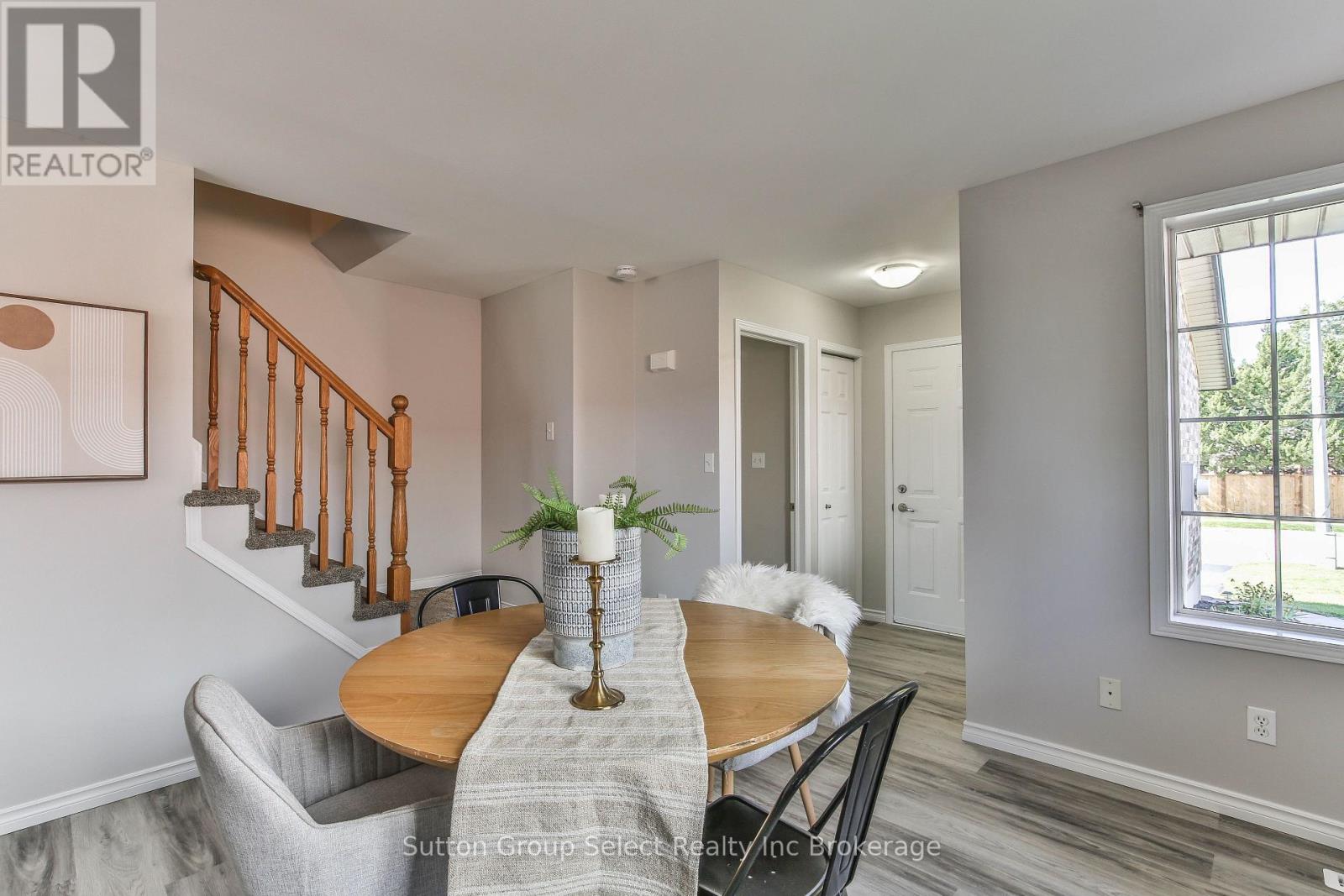 1106 NELLIS STREET, Woodstock (Woodstock - North) — photo 5