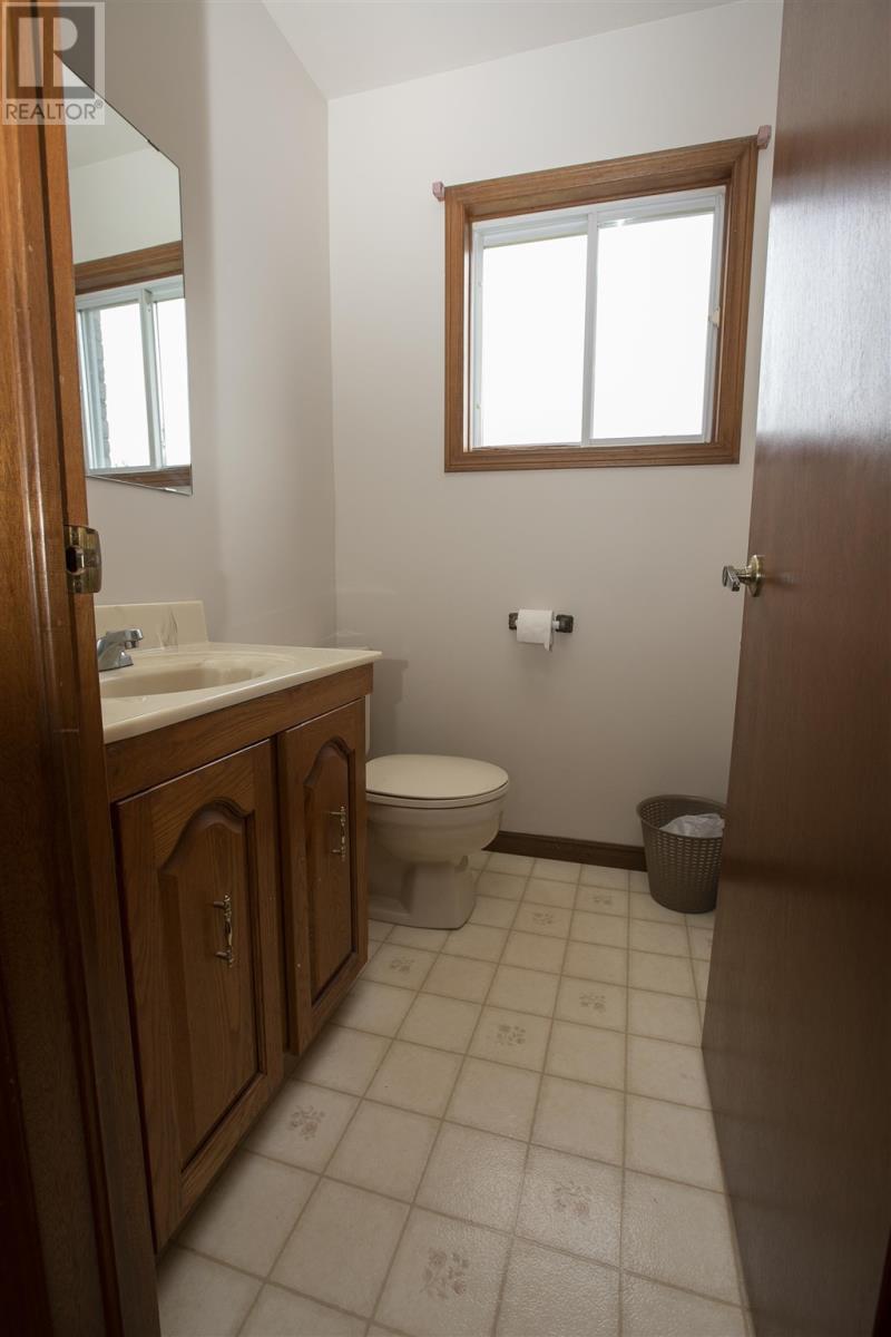 62 Laronde AVE - Image 29
