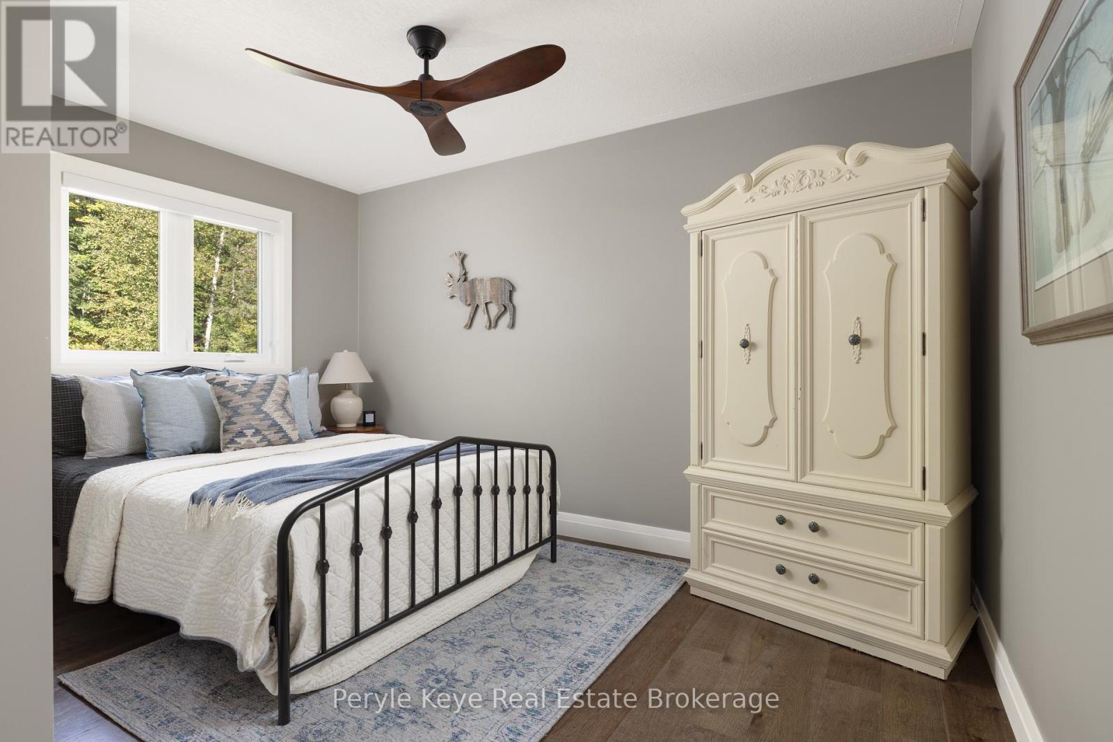 1054 INAWENDAWIN ROAD - Image 26