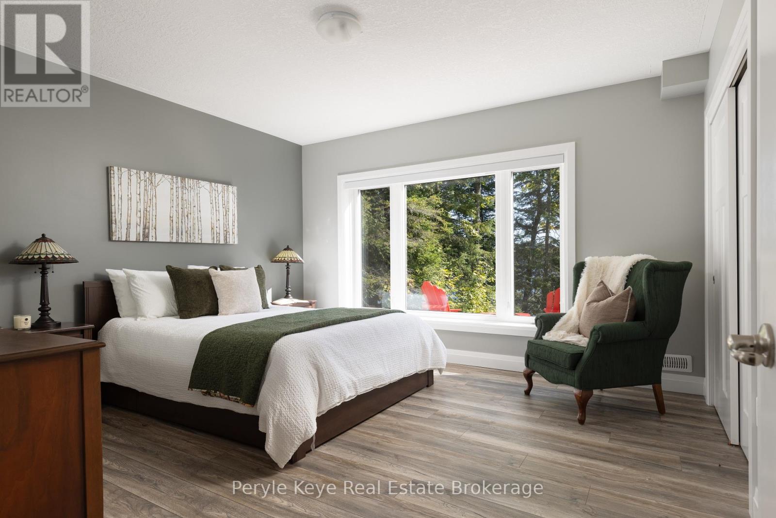 1054 INAWENDAWIN ROAD - 30