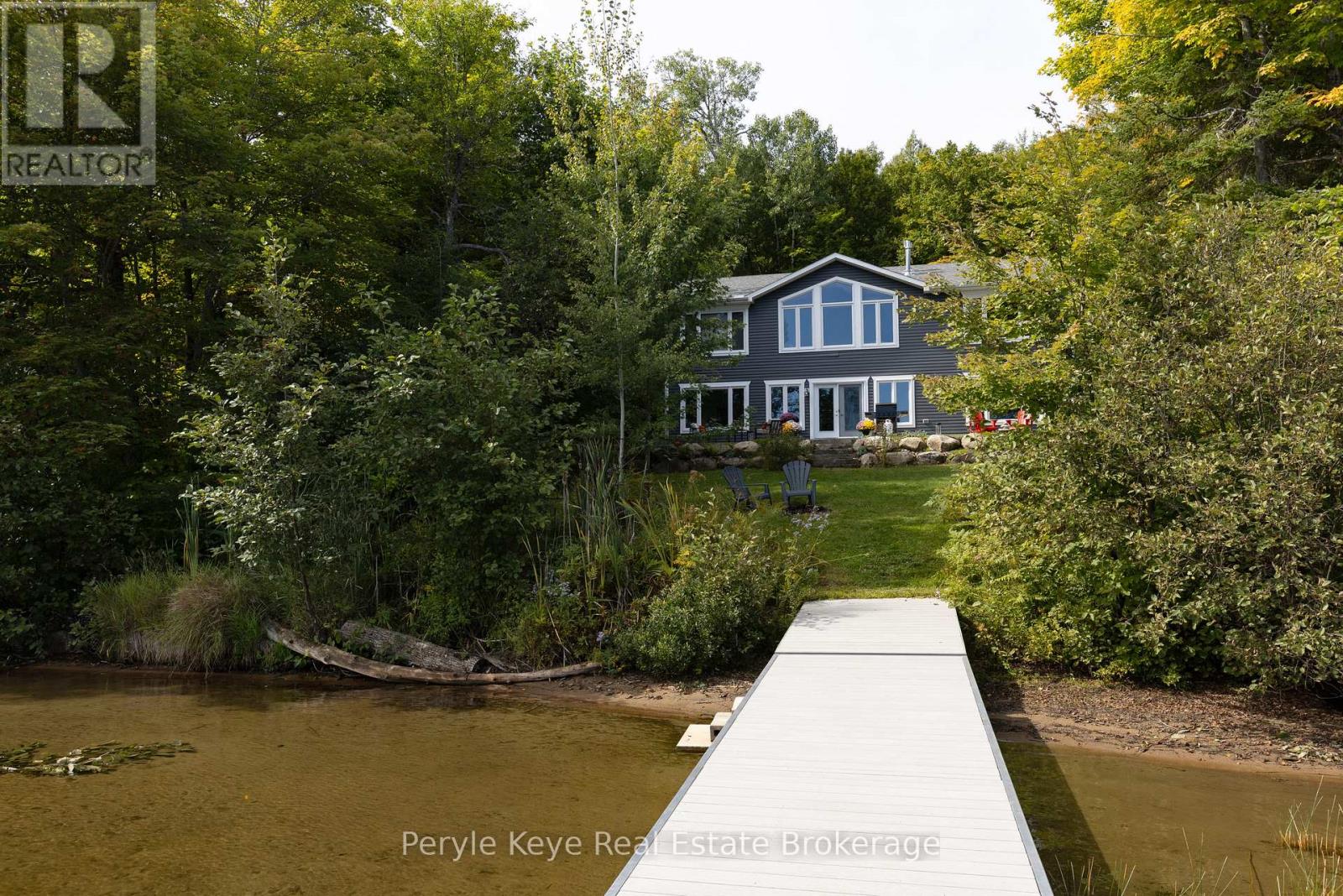 1054 INAWENDAWIN ROAD - 42