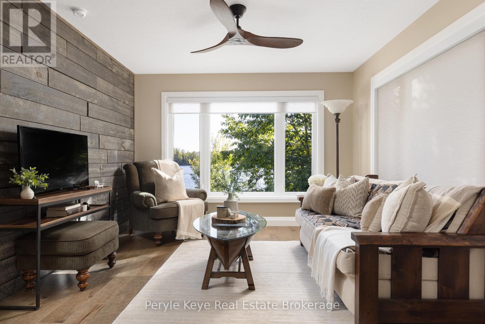 1054 INAWENDAWIN ROAD - 9