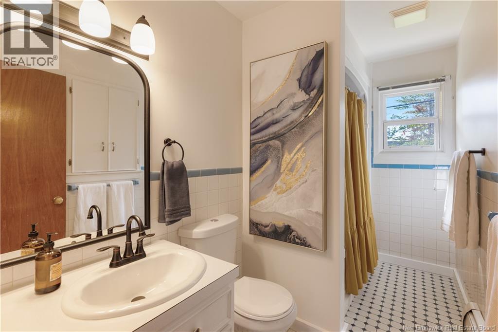 62 Ayer Avenue - Image 17
