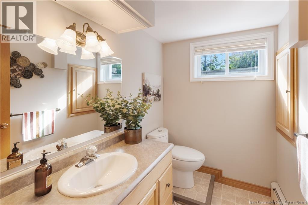 62 Ayer Avenue - Image 27