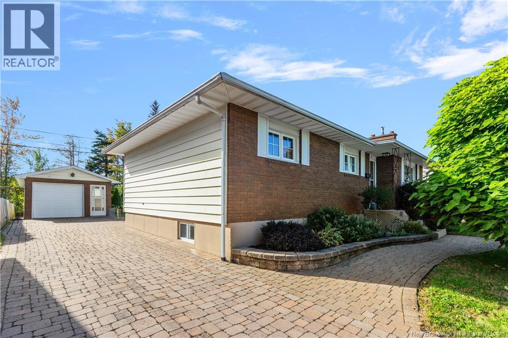 62 Ayer Avenue - 33