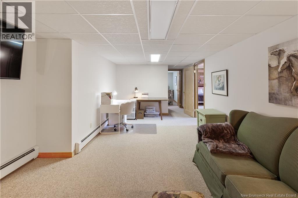 62 Ayer Avenue - 23