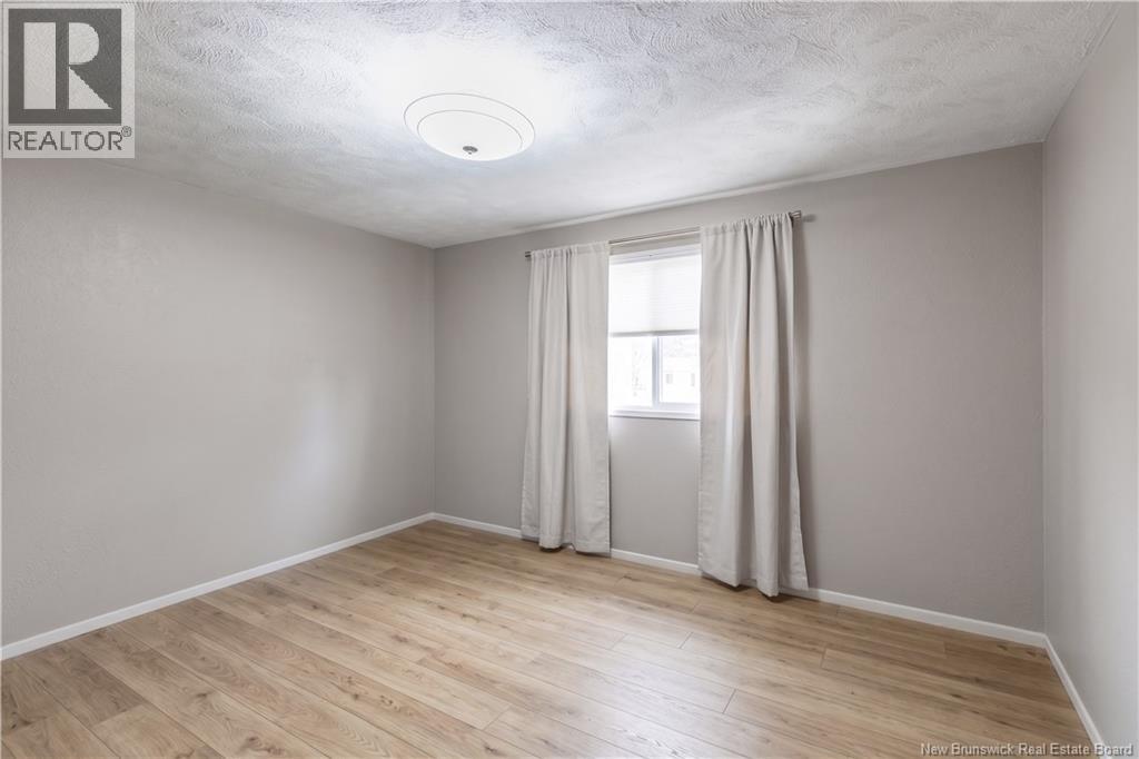 62 Ayer Avenue - Image 15