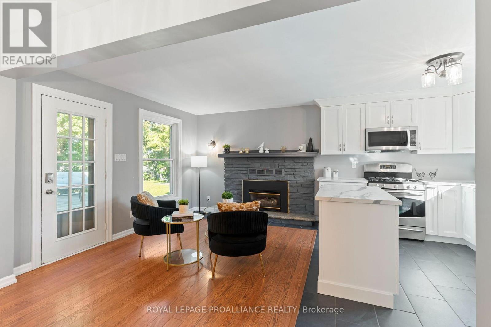 28 MASSEY PLACE - 10