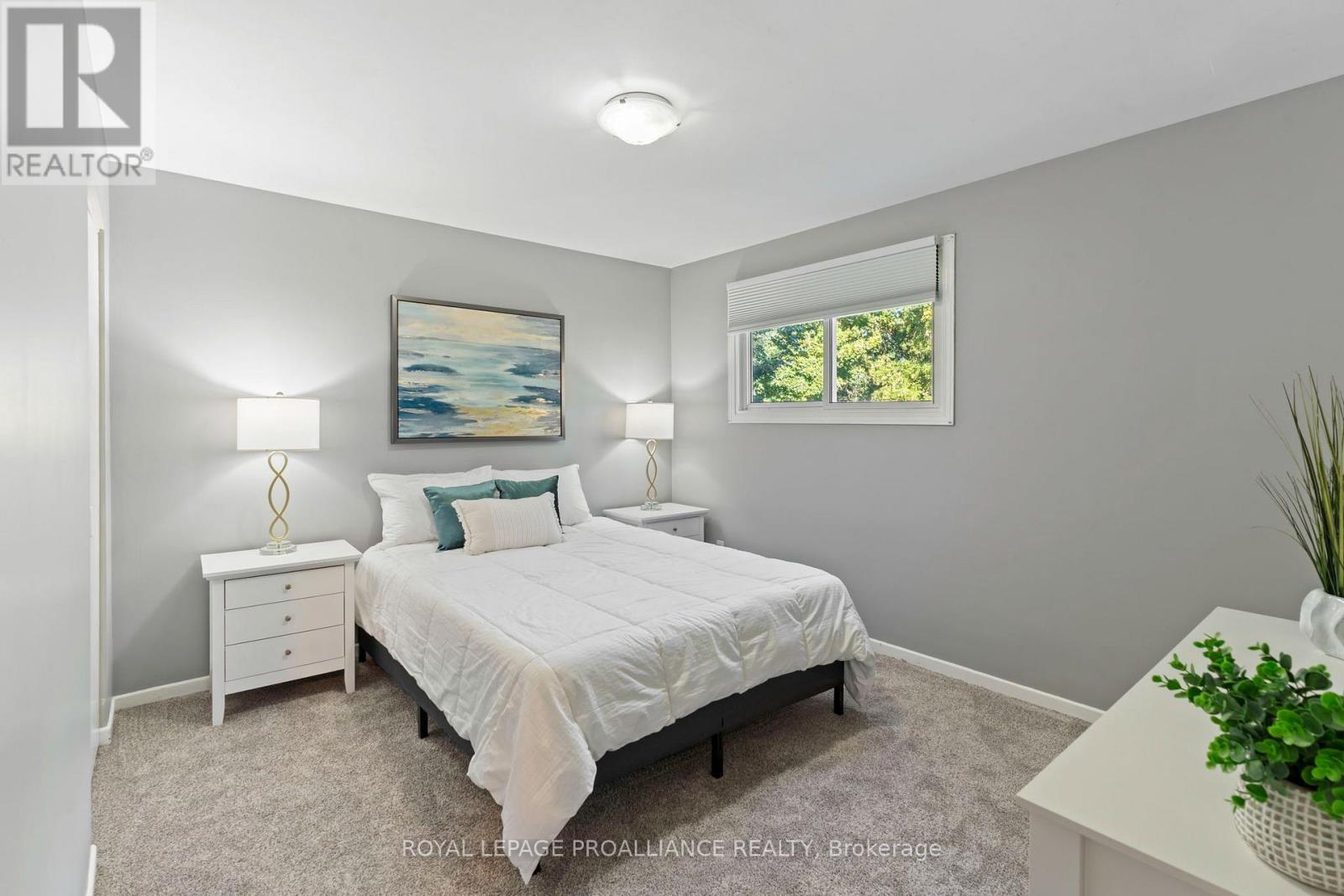 28 MASSEY PLACE - 32