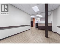 352 Main Street, photo 10