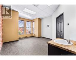 352 Main Street, photo 14