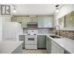1248 Bethamy Lane, Ottawa, ON K1J8P4 Photo 6
