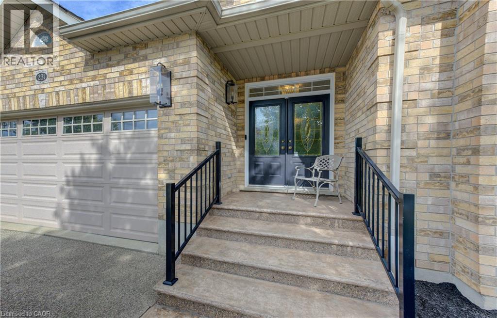 231 HAWKSWOOD Drive — photo 2