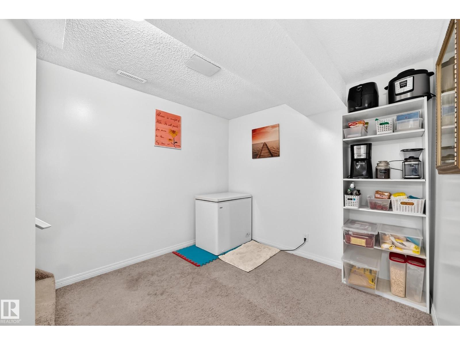 11007 173A AV NW - 24