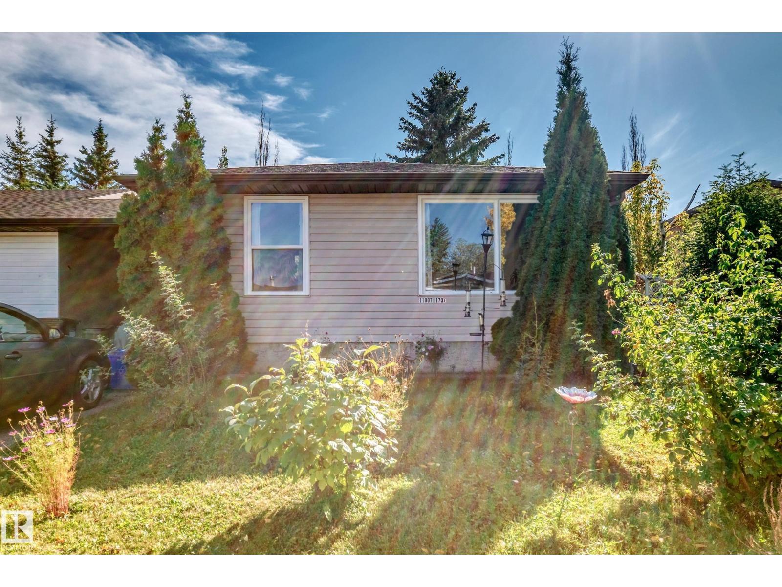 11007 173A AV NW - Image 35