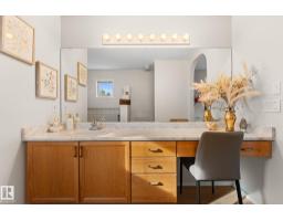 9806 179 Av Nw, Edmonton, AB T5X6A6 Photo 32