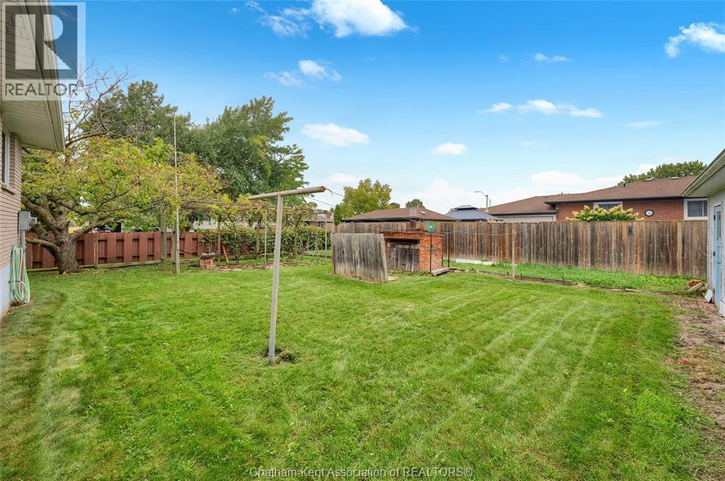 524 Dora DRIVE - Image 40