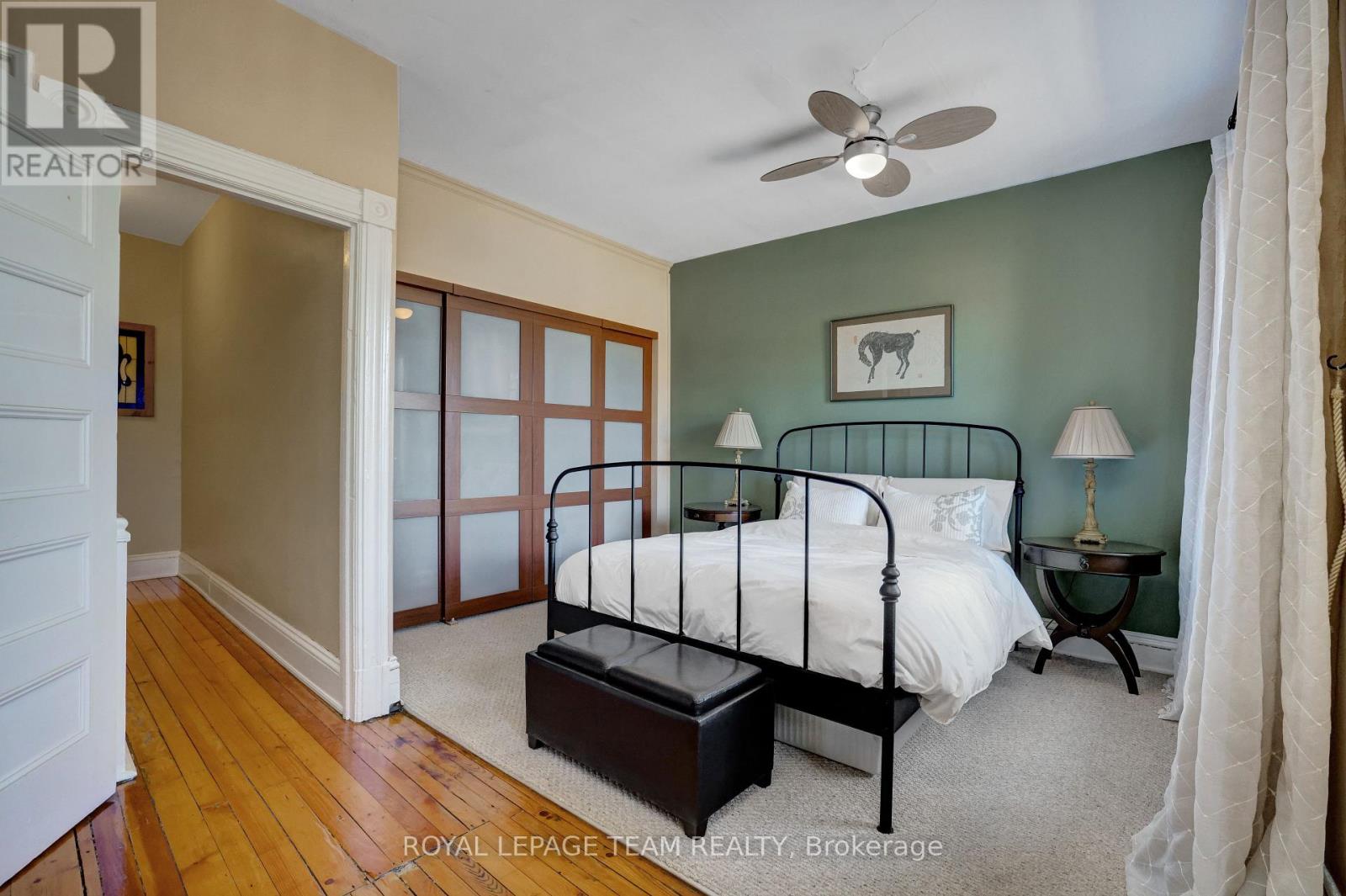 504 CLARENCE STREET E - Image 22