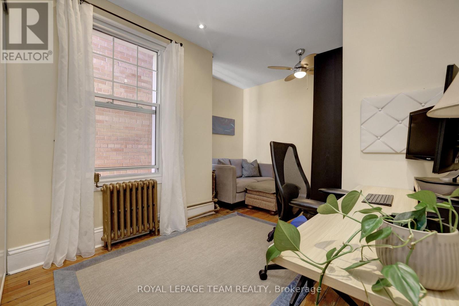 504 CLARENCE STREET E - Image 28