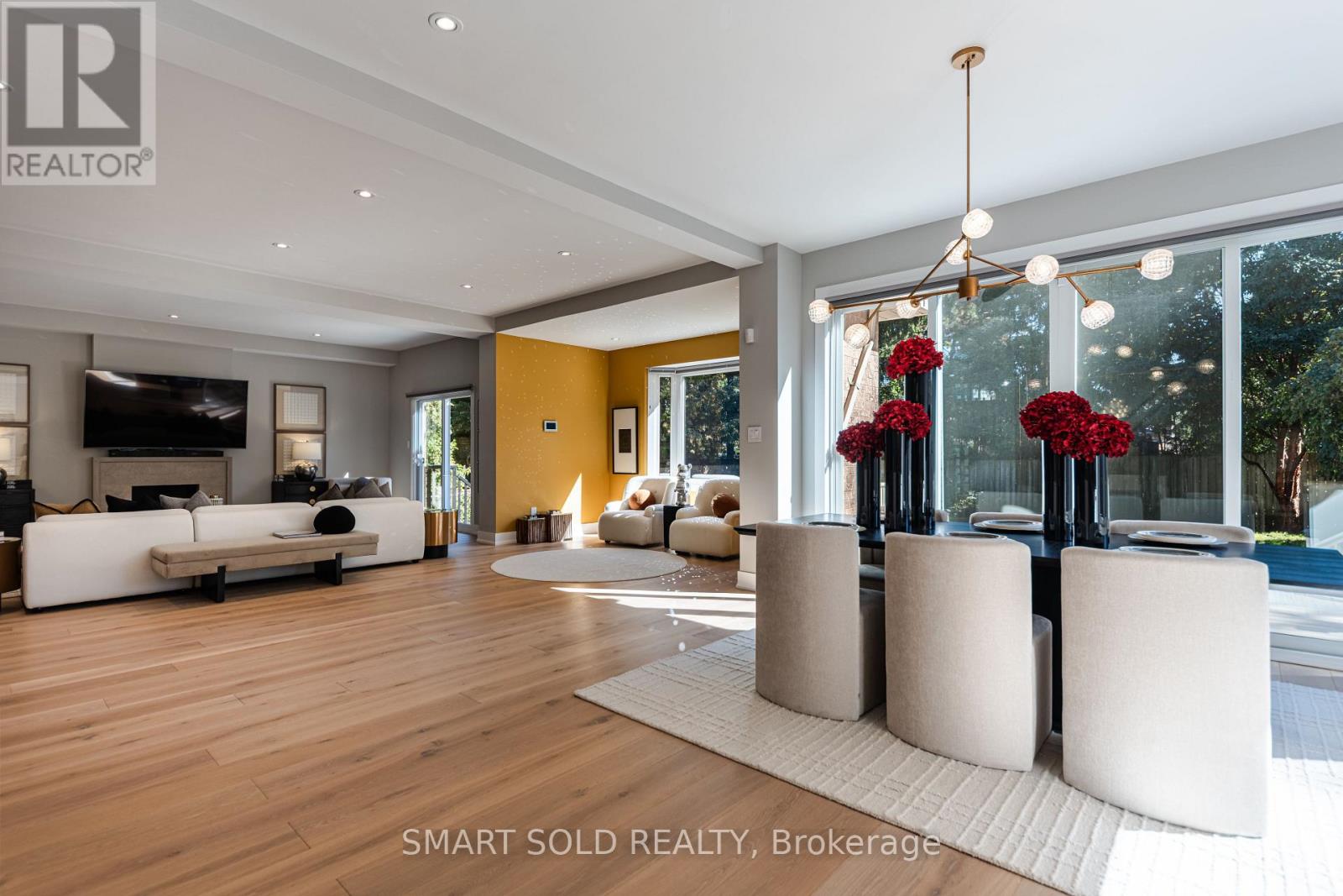 Photo of 231 HOUNSLOW AVENUE