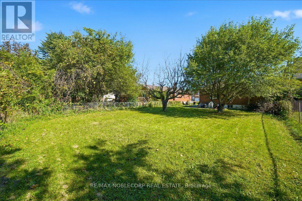 66 GOODERHAM DRIVE - Image 35