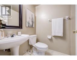 Bedroom 3 - 7 Allayden Drive, Whitby, ON L1P1L5 Photo 9