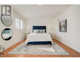 57 Gail Parks Crescent, Newmarket, ON L3X3B9 Photo 19