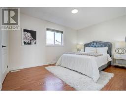 57 Gail Parks Crescent, Newmarket, ON L3X3B9 Photo 24