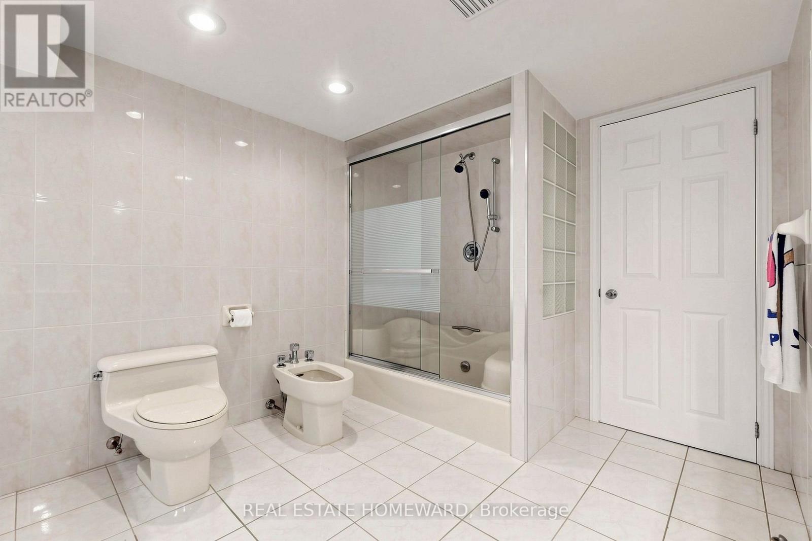 3 GREEN ACRES ROAD - 46