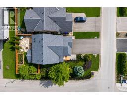 684 Lakelands Avenue, Innisfil, ON L9S4E6 Photo 32