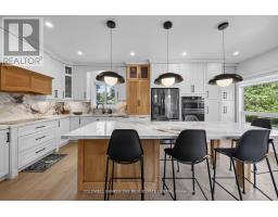 684 Lakelands Avenue, Innisfil, ON L9S4E6 Photo 9