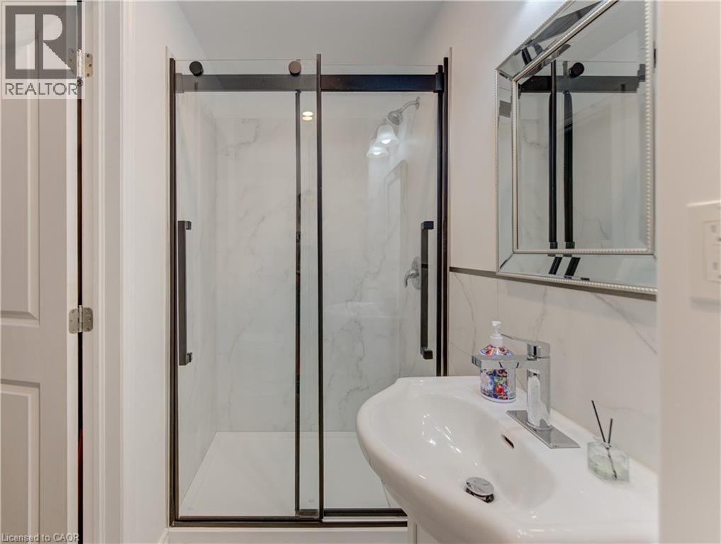 #40 10 FOXGLOVE Crescent - Image 30