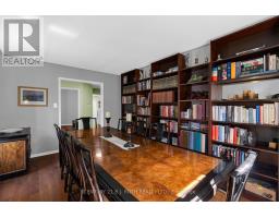 Family room - 102 Holgate Street, Barrie, ON L4N2T9 Photo 8