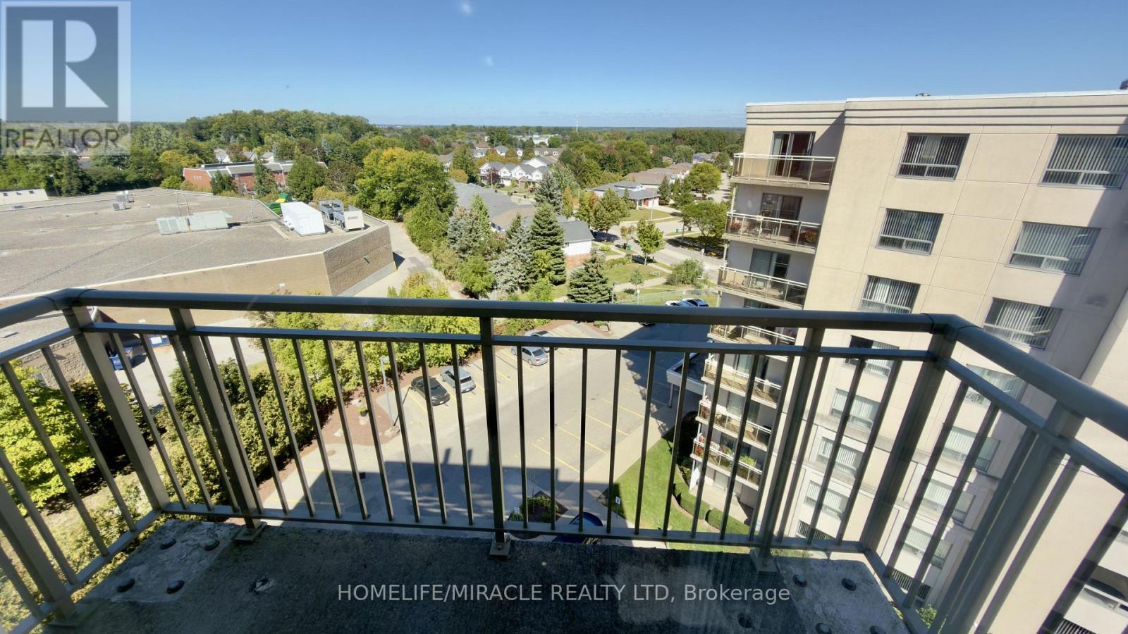 818 - 239 AUBURN DRIVE, Waterloo — photo 17