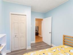 137 Kilbride Avenue, Winnipeg, MB R2V0Z7 Photo 19