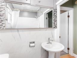 137 Kilbride Avenue, Winnipeg, MB R2V0Z7 Photo 23