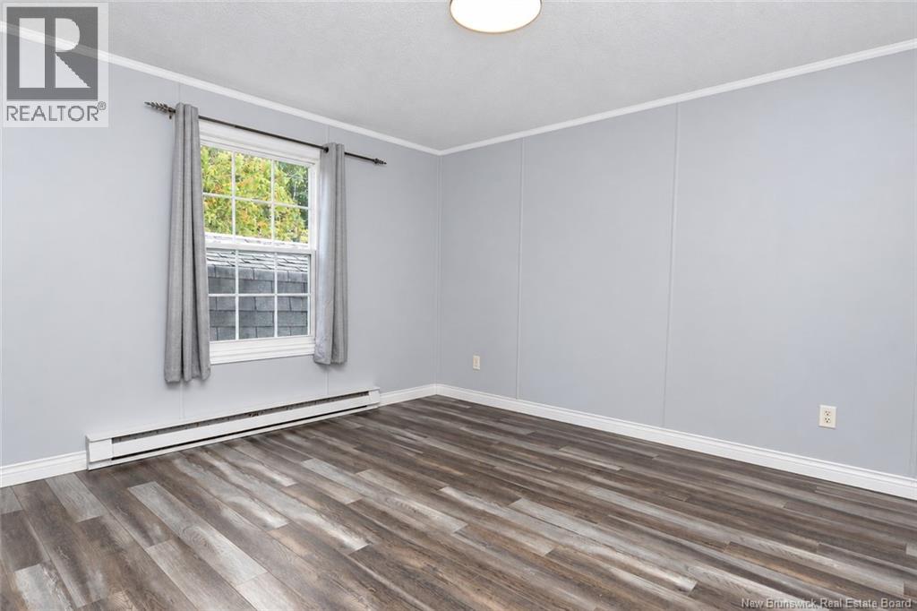 13 Wood Avenue - Image 15