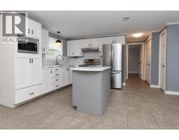 13 Wood Avenue, Lincoln, NB E3B6V7 Photo 12