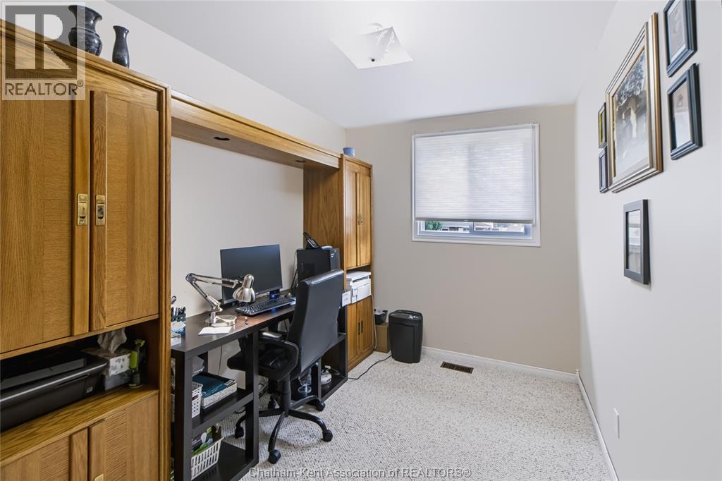 80 Baxter STREET - 13