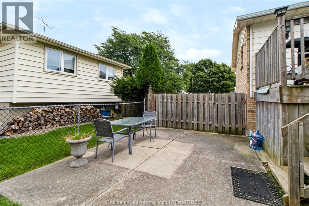 80 Baxter STREET - 19