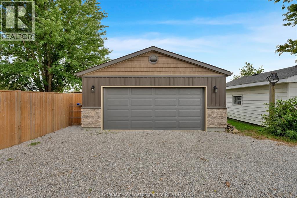 22644 Merlin ROAD - Image 29