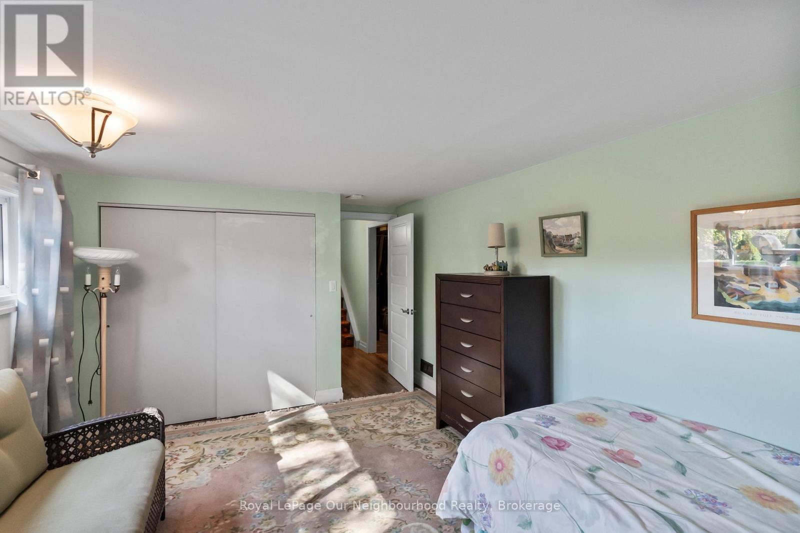 13 ORCHARD CRESCENT - 34