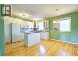 Family room - 5820 Rundlehorn Drive Ne, Calgary, AB T1Y2C3 Photo 7