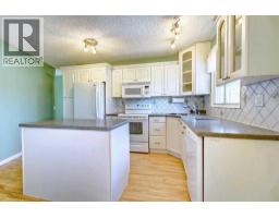 Laundry room - 5820 Rundlehorn Drive Ne, Calgary, AB T1Y2C3 Photo 6