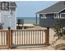 6371 Cottage Way Lane, Lambton Shores, ON N0N1J1 Photo 6