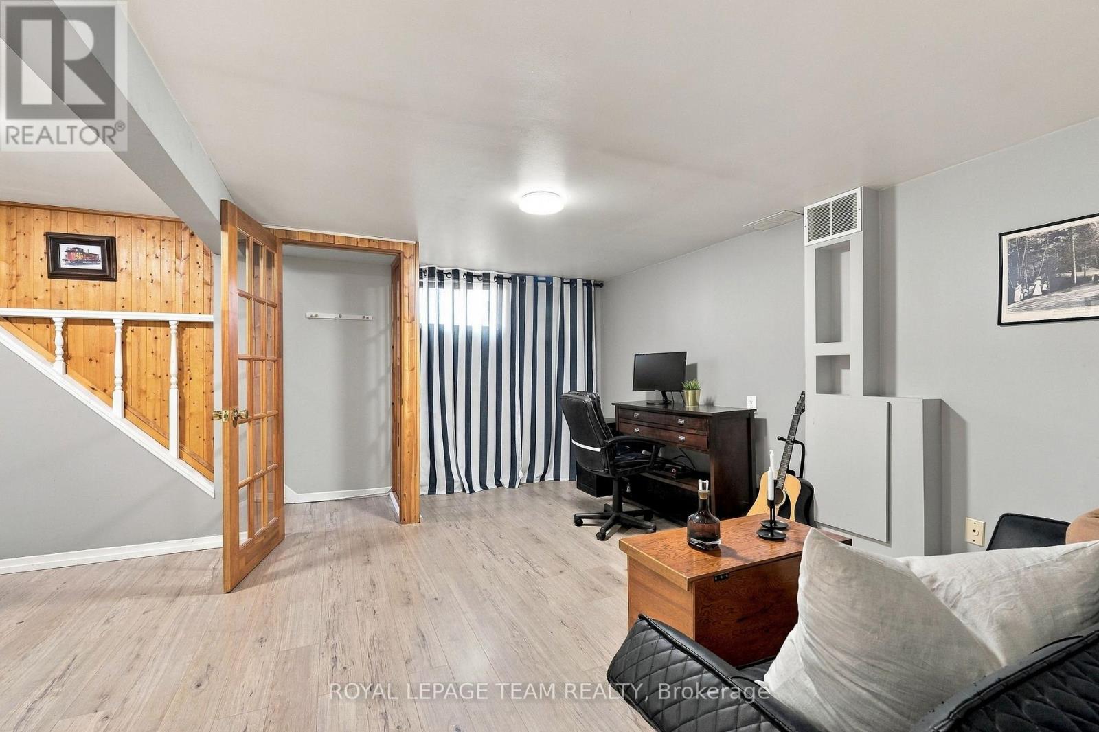 309 GEORGE STREET EAST - 23