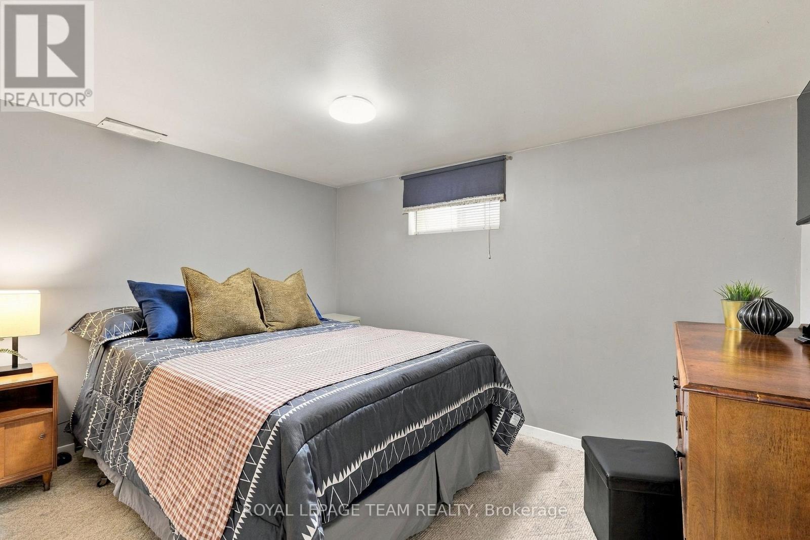 309 GEORGE STREET EAST - 26