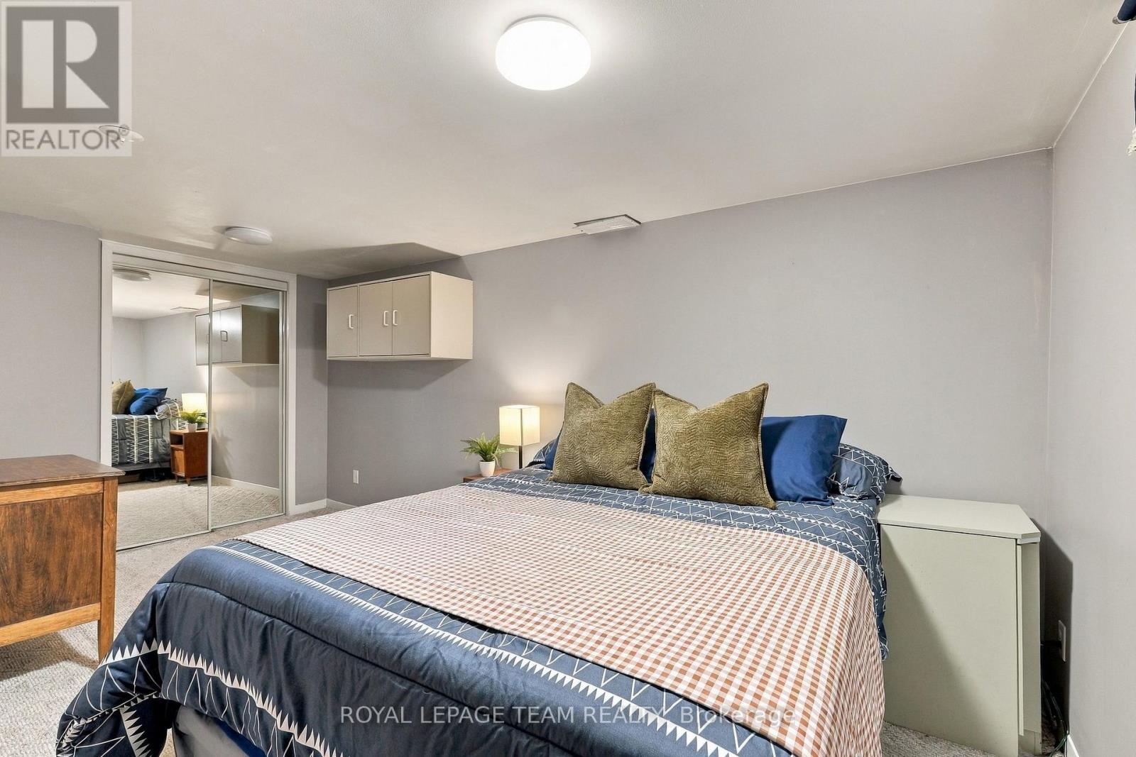 309 GEORGE STREET EAST - 27