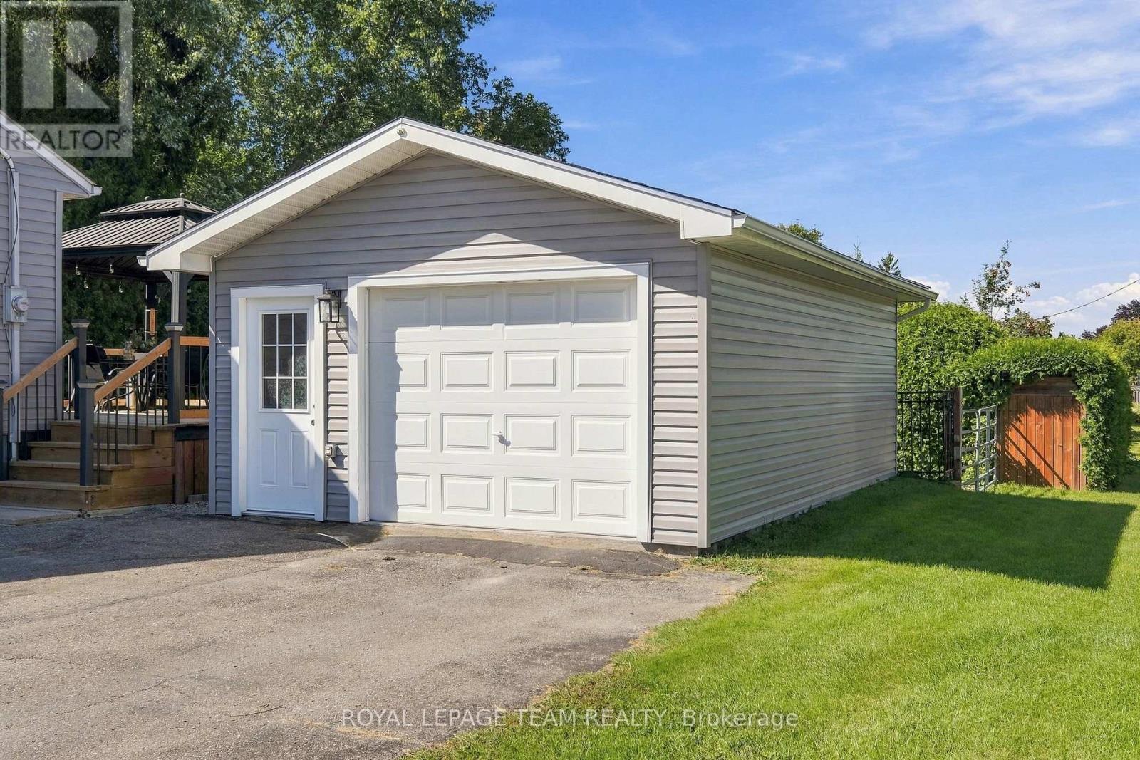 309 George Street East, North Grenville, Ontario, K0G1J0, North Grenville, Ontario — photo 4 of 5