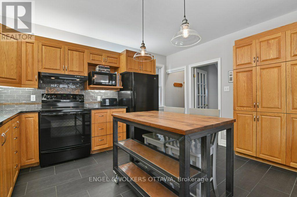 390 WINSTON AVENUE - Image 17